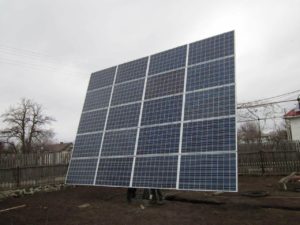 Изготовление продажа установка солнечных трекеров производителем по доступной цене в Украине. Купить готовый солнечный трекер 4-15 кВт kW для солнечных панелей батарей с автоматикой и установкой производитель Украина цена 2500 USD