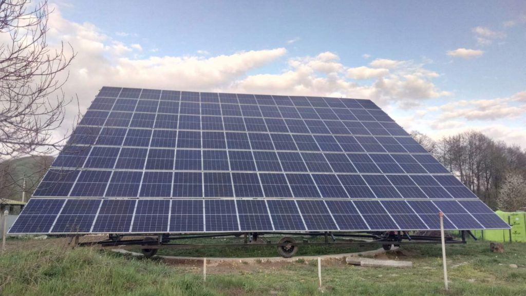 Одноосный поворотный VSAT солнечный трекер ТИТАН 36-40 кВт на 105-112 солнечных панелей купить в Украине цена 15000$